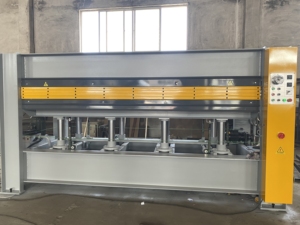 เครื่องอัดความร้อนสำหรับงานไม้ เครื่องอัดแผ่นไม้ เครื่องอัดวีเนียร์ด้วยความร้อนสำหรับทำประตู - Product Image 4