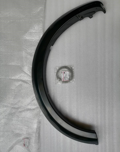 แผ่นปิดกันโคลนตกแต่งภายนอก รุ่นใหม่ สำหรับรถยนต์มิตซูบิชิ ปาเจโร สปอร์ต 7420A096 ของฮัวซิน - Product Image 1