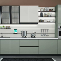 Armoire de cuisine toutes saisons en acier inoxydable en forme de ligne unique pour la salle à manger, facile à nettoyer et hygiénique, sans formaldéhyde.