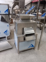 Calamansi fruitsap extractor, commerciële sapmachine, koudgeperste sapcentrifuge, sinaasappelpers, elektrische citruspers