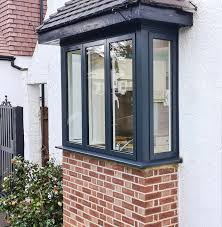 Ventanas Abatibles de Aluminio Negro con Doble Acristalamiento Resistentes a Huracanes, con Manivela y Acero Inoxidable - Product Image 2