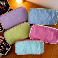 Pochette à maquillage personnalisée, broderie initiale personnalisée, trousse de toilette de voyage, sacs cosmétiques en lin pour femmes avec passepoil