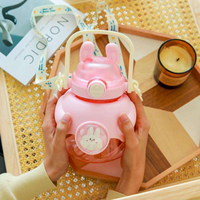 Bouteilles d'eau en plastique avec paille pour filles et étudiants, motif animaux mignons, vente en gros, grande capacité, tasses à eau de dessin animé