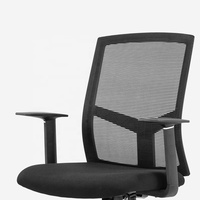 Chaise de réunion moderne en maille bleue pour la formation des visiteurs