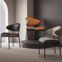 Chaise de Salle à Manger Minimaliste Italienne Noire, Style Nordique Moderne avec Dossier, Tabouret Épaissi Wabi-Sabi en Métal pour Cuisine