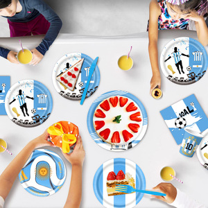 Kit de fête de football bleu et blanc pour 10 invités, ensemble de vaisselle avec assiettes en papier, gobelets, serviettes, nappe, bannière pour la décoration du jour du match - Product Image 2