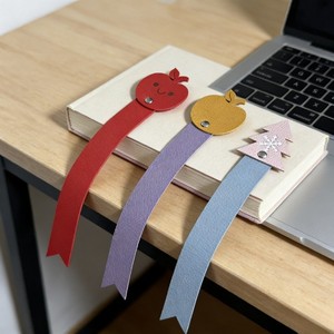 Wholesale Faux Leather Fruit Head Shape Bookmarks Page Clips Markers Textbooks Promotional Notebook Gift for Readers