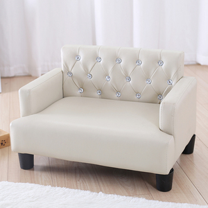 Sofá cama con marco de madera Premium, cubierta de cuero para mascotas - Product Image 1