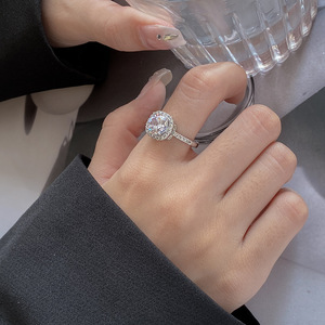 Joyería de moda Halo Cubic Zircon anillo de latón de alta calidad CZ anillo ajustable para mujer anillo de compromiso de fiesta - Product Image 2