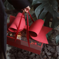 Nouvelle boîte cadeau de luxe recyclable 2026 en gros avec nœud floral et revêtement UV, boîte transparente pour gâteaux aux fruits