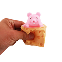 Grosir Kawaii Tricky Lucu Squeeze Cheese Mouse Cup Squeeze Toys TPR Pereda Stres Hewan Mainan Gelisah Licin