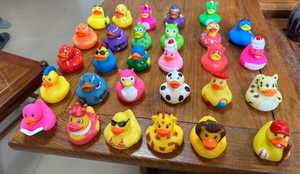 เป็ดยางแบบคละแบบ  เป็ดยางจำนวนมาก ของเล่นเป็ดยางสำหรับอาบน้ำ เป็ดยางรูปรถจี๊ป เป็ดยางสำหรับเครื่องคีบตุ๊กตา - Product Image 5