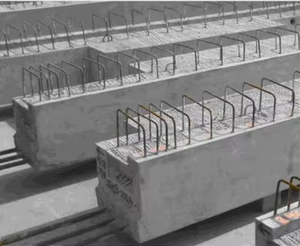 Ligne de production de moules pour poutres et piliers en béton préfabriqué avec composants essentiels moteur et électrique - Product Image 4