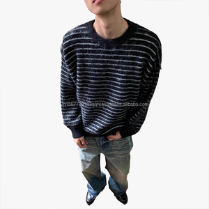 Suéter de Punto Retro de Invierno con Rayas en Contraste, Suave y Cómodo, para Hombre y Mujer, Estilo Neutral, Cuello Redondo, para Parejas - Product Image 2