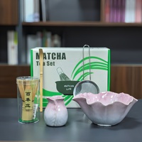 Ensemble de théière en céramique de luxe en forme de lotus Anji Newell, cinq pièces, ensemble cadeau japonais pour matcha, chawan fait à la main, vaisselle pour cérémonie