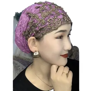 2022 새로운 디자인 패션 골드 벨벳 핫 레이디 모자 캐주얼 네일 꽃 테두리 모자 인기 이슬람 머리 스카프 모자