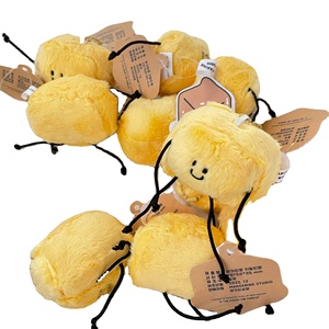 CustomPlushMaker Muñeco de Peluche de Mantequilla Suave, Pequeño y Adorable, Bordado con Diseño de Cumpleaños, Hecho a Mano, Venta al por Mayor, Colgante para Mochila y Llavero - Product Image 1
