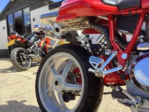 Venta al por mayor de motocicletas deportivas <span class=keywords><strong>Ducati</strong></span> MH900E usadas de <span class=keywords><strong>1000cc</strong></span>, motocicletas eléctricas todoterreno 67566987 UK 77 Origin con bajo kilometraje - Product Image 3