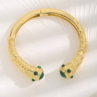 Bracelet de luxe pour femme en malachite double face et pierre givrée œil de tigre, plaqué or 18 carats, motif géométrique texturé, tendance