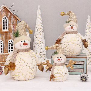 Muñecos de Nieve de Peluche con Serigrafía y Acabado Mate, Decoraciones Navideñas Ecológicas, Figuras para Exhibición Festiva - Product Image 2
