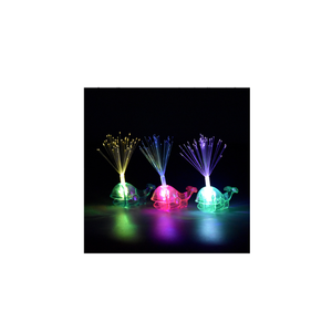 Jouet à fibres optiques lumineux à LED en forme de baleine Plastique flash coloré Marque QF Certifié EN71 Unisexe pour les fêtes et les cadeaux novateurs - Product Image 1