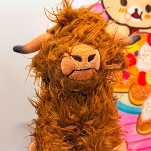 Peluche Vache des Highlands en Coton PP, Couverture Douillette Premium, Figurine de Bovin Écossais Shaggy, Collection Angus pour la Maison - Product Image 4