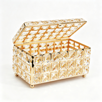 Europäische Luxus-Kristall-Taschentuchbox mit Goldmetallrahmen und Strass-Design, Wiederverwendbarer Serviettenhalter und Papierspender für Zuhause und Restaurant