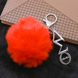 Venta al por mayor de moda <span class=keywords><strong>Delta</strong></span> Sigma Theta símbolo rojo pompón Furball decorado hermandad de mujeres llavero de acero inoxidable acento encanto colgante - Product Image 6