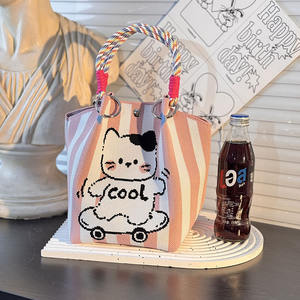 Sac fourre-tout décontracté ouvert pour femme, en tricot épais tressé au crochet, style tendance, idéal pour Noël, les fêtes et le quotidien, avec portefeuille intégré - Product Image 5