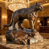 Statue de léopard en bronze moulé à la cire perdue sur mesure - Sculpture de prédateur traquant sur mesure pour les intérieurs de luxe et les anniversaires
