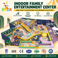Parc d'attractions intérieur géant pour trampolines, personnalisé pour les influenceurs, centre d'entraînement interactif et de développement physique pour enfants 1