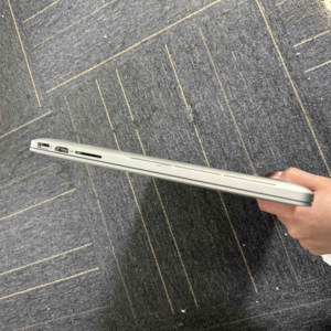 Ordinateur portable professionnel d'occasion débloqué pour MacBook Pro 2015 A1398 i7 16G 256G SSD 15 pouces, léger et portable, à prix abordable - Product Image 4