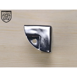 Protector de Esquinas Cromado de Hierro Anwang 022-27 para Cajas de Transporte, Cajas de Madera, Cajas de Herramientas, Soporte de Hardware - Product Image 3