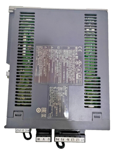Controlador de motor MR-J4-350B, serie completa, garantía de un año - Product Image 3