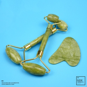 Set <span class=keywords><strong>de</strong></span> Masajeador Facial <span class=keywords><strong>de</strong></span> <span class=keywords><strong>Jade</strong></span> Verde <span class=keywords><strong>de</strong></span> Alta Calidad, Set <span class=keywords><strong>de</strong></span> Gua Sha <span class=keywords><strong>de</strong></span> <span class=keywords><strong>Cuarzo</strong></span> <span class=keywords><strong>Rosa</strong></span>, <span class=keywords><strong>Rodillo</strong></span> <span class=keywords><strong>de</strong></span> <span class=keywords><strong>Jade</strong></span> con Caja, Herramienta <span class=keywords><strong>de</strong></span> Masaje para Cuello - Product Image 4