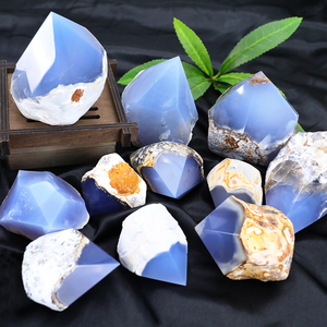 Hot Bán Tự Nhiên Màu Xanh Chalcedony Jasper Đánh Bóng Nguyên Khắc Tôn Giáo Điêu Khắc Đá Quý Tinh Thể Phong Thủy Năng Lượng Nhà - Product Image 4
