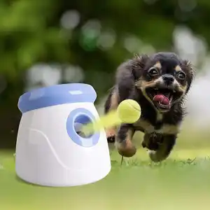 Treinamento ao ar livre Máquina Interativa Pet Toys Jogando Esporte Ténis Cães Jogando Lançador De Bola Automático