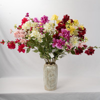Einzelner Stiel mit 4 Zweigen Realistische Europäische Seiden-Bougainvillea-Blätter in Purpurrot 105cm Weihnachts- und Osterdekoration für Zuhause