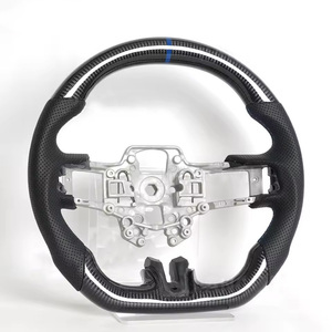Volante <span class=keywords><strong>de</strong></span> cuero <span class=keywords><strong>de</strong></span> fibra <span class=keywords><strong>de</strong></span> carbono personalizado apto para <span class=keywords><strong>Ford</strong></span> <span class=keywords><strong>Mustang</strong></span> 2015 2016 2017 2018 2019 2020 2021 <span class=keywords><strong>2022</strong></span> GT Shelby - Product Image 2