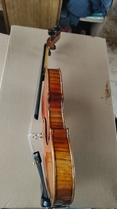 Violín 4/4 Hecho a Mano con Madera Sólida de Abeto y Arce, Sonido Rico, Estuche de Espuma de Alta Calidad - Product Image 4