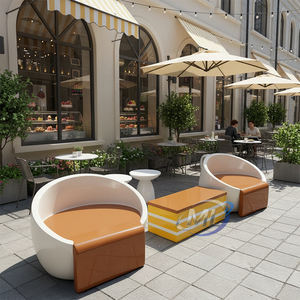 Juego de Mesa y Sillas de Fibra de Vidrio para Exteriores, Moderno, Duradero y de Lujo, para Cafetería, Centro Comercial - Product Image 6