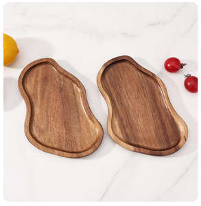 Plateaux en bois d'acacia naturel faits à la main plateaux de service en bois pour la nourriture grand plateau de collation irrégulier Super vente - Product Image 3