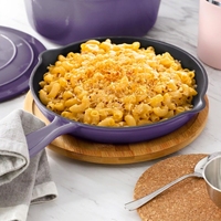 Ensemble de 4 ustensiles de cuisine en fonte émaillée avec cocotte et poêle, résistant au four et au lave-vaisselle, compatible gaz/induction, violet