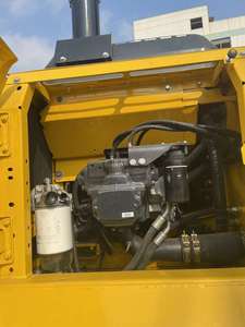 Excavadora Komatsu PC220-8 usada, modelo 2021, original de Japón - Product Image 4