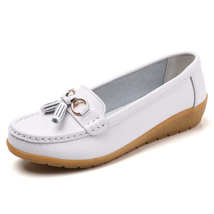 Verano hueco mujer cuero genuino Slip-On Flats nuevos mocasines suaves de una sola capa agujero de cuña para otoño para ancianos de mediana edad - Product Image 6
