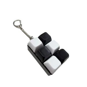 Porte-clés anti-stress en plastique coloré à 6 boutons pour adultes, unisexe, outil de décompression, pour les 36-60 ans - Product Image 5