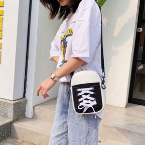 Sac bandoulière sport vintage en toile tendance avec fermeture éclair pour homme et femme, sac messager unisexe jeune et stylé à motif uni - Product Image 2