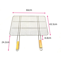 Grille de barbecue grande capacité en acier inoxydable, grille de barbecue en maille avec poignées en bois, 66*43.5cm