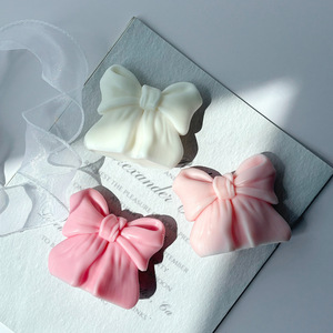 LANJO New Design Bow Shaped Scented <b>Candle</b> Creative Atmosphere Ornament for Mother's Day & Birthdays - Product Image 5