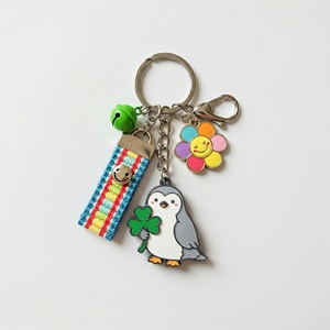 Botu al por mayor: Llavero de aleación personalizado de dibujos animados de Navidad, colgante de bolso de dibujos animados Kawaii Anime Melody Kulomui Kitty, regalos de Navidad, etiqueta para llaves - Product Image 6